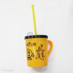 Lovely Fruit Pattern Plastic Water Cup with Straw