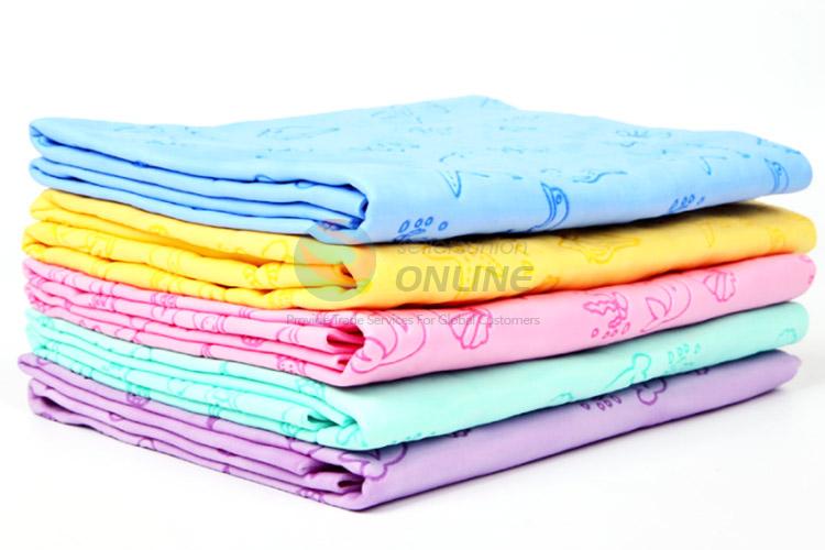 Cheap wholesale best selling embossed chamios towel