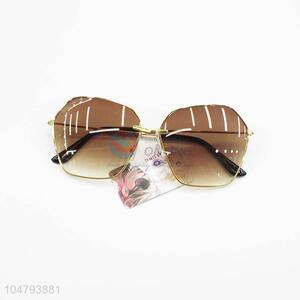 Cheap wholesale fashion outdoor sunglasses