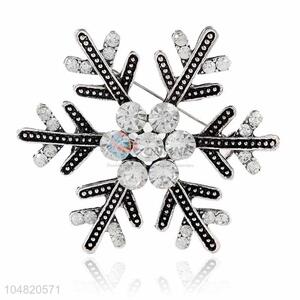 Bottom price snowflake shape alloy brooch