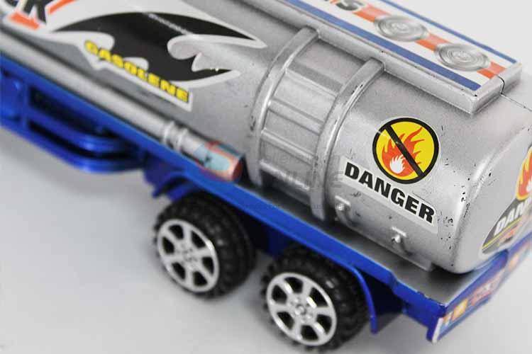 玩具油罐车