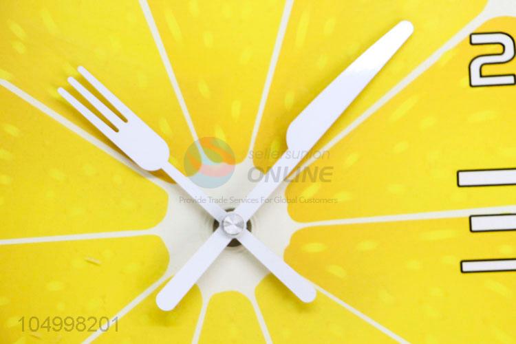 Delicate Design Round Shaped Fruit Pattern Glass Wall Clock