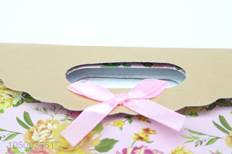 Popular Top Quality Graceful Flower Pattern Paper Gift Bags