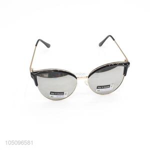 China OEM wholesale fashion UV400 sunglasses