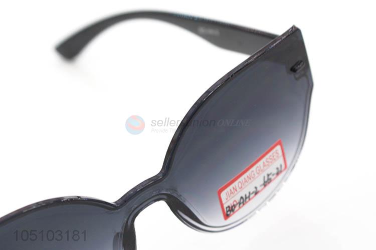 Hot Selling Boy Girl Sunglasses for Outdoor