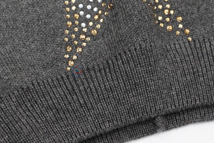 Fashion Style Single-Deck Beanie Winter Knitted Hat with Star Rhinestone Decoration