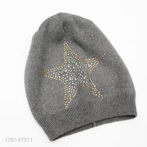 Fashion Style Single-Deck Beanie Winter Knitted Hat with Star Rhinestone Decoration