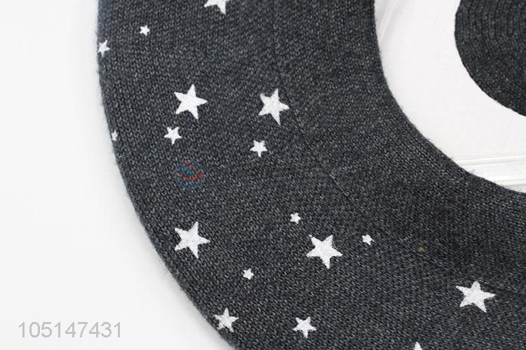 Wholesale Simple Women Winter Knitted Beret with Rhinestone Decoration