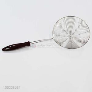 Good quality kitchen utensil iron oil strainer wholesale