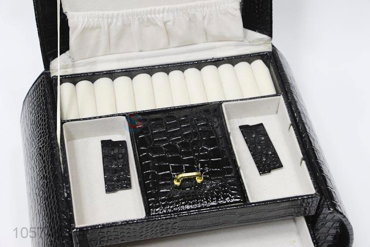 New design black crocodile texture pu cosmetics storage box with handle