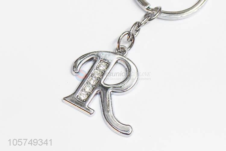 Factory customized letter R shape zinc alloy keyrings metal key chain