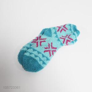 Promotional cheap kids winter warm knitted socks