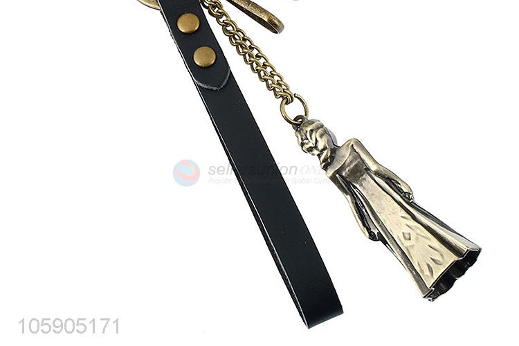 Customized cheap retro alloy statue pendant leather key chain