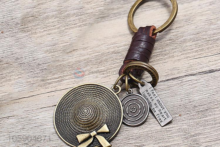 Customized cheap straw hat alloy pendant key chain leather key ring