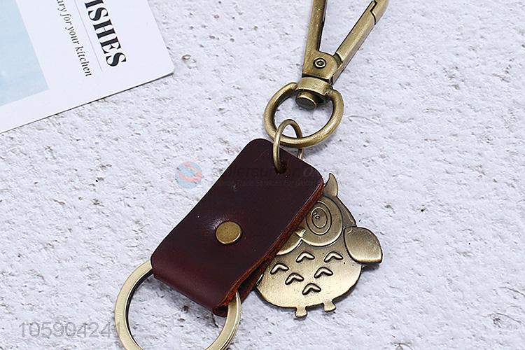 Factory wholesale personalized alloy pendant retro owl leather key chain