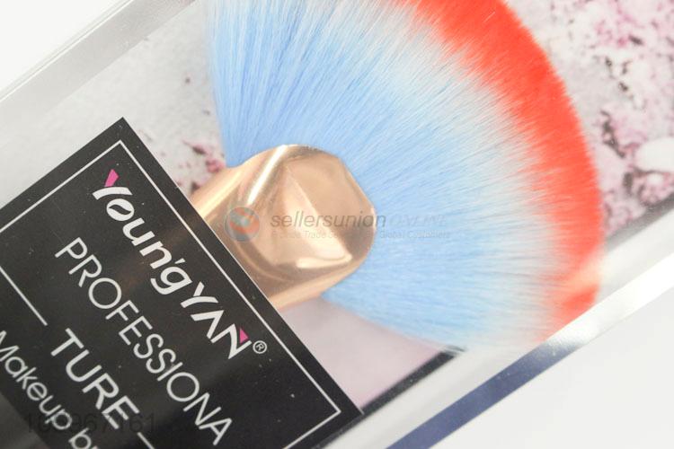 Customized plastic handle fan shape makeup foundation brush