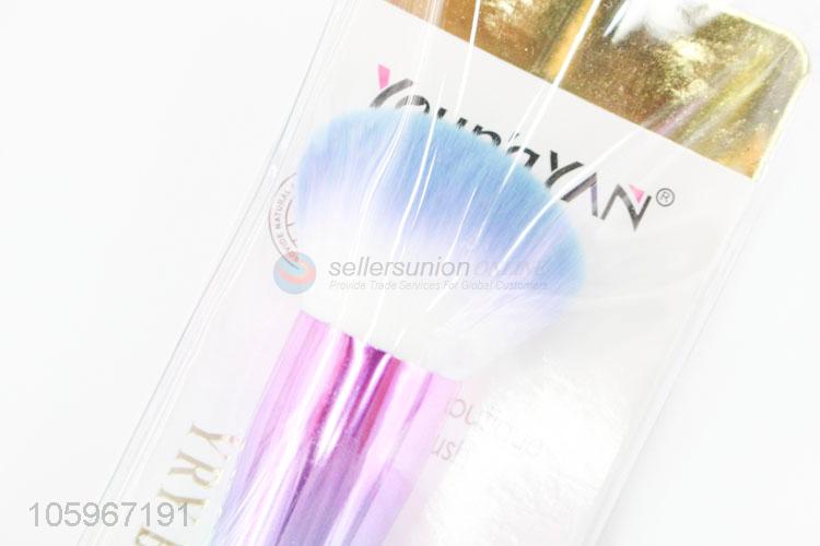 Good quality colorful plastic handle scattered makeup brush