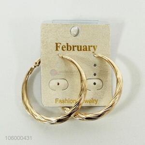 Fashionable accessories circular gold earrings