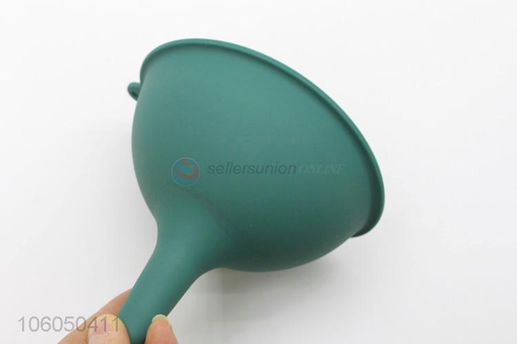 Factory custom portable flexible silicone funnel