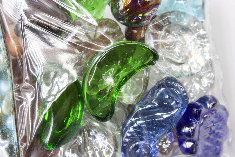 Lowest price beautiful colorful glass stone for decoration