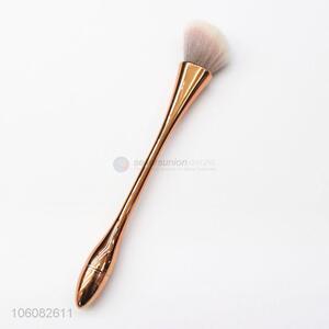 Best quality golden plastic handle <em>makeup</em> <em>brushes</em> with synthetic hair