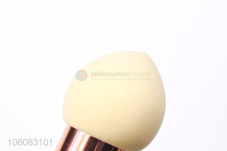 Lowest price black wooden handle sponge head makeup brush