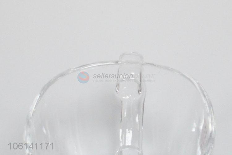玻璃杯