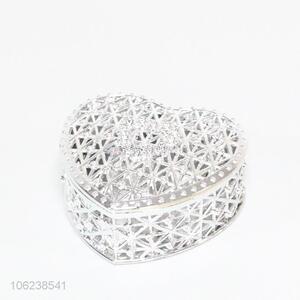 Lowest Price Heart Shaped Plastic Gift  Box