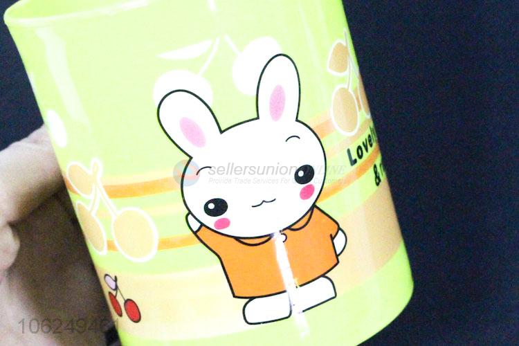 塑料杯