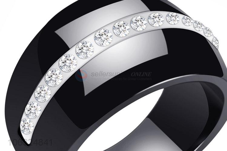 High Quality Clear Crystal Couple Design Ceramic Rings