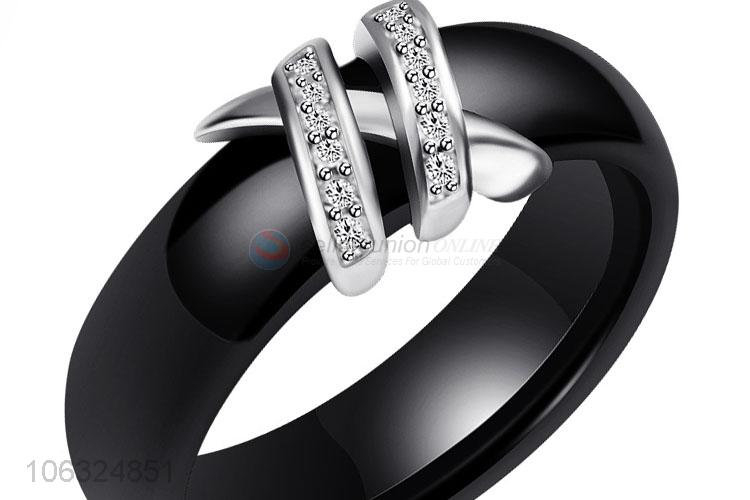 Hot Selling Black And White Ceramic Diamond-Encrusted Rings