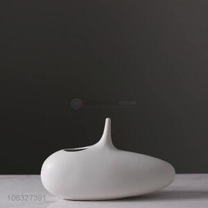 China Factory Indoor Modern Ornament White Matte Ceramic Flower Vase For Decoration