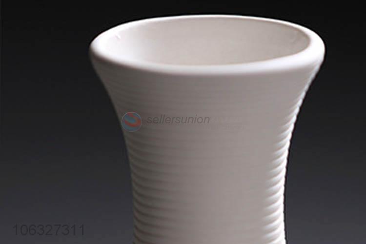 Trendy And Simple White Ceramic Vase Home Decoration Ornament