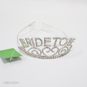 Unique Design Alloy Crown With Diamond