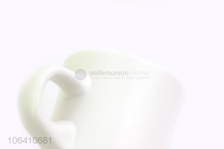 Cheap Price Fashion White Ceramic Cup Water Cup With Handle