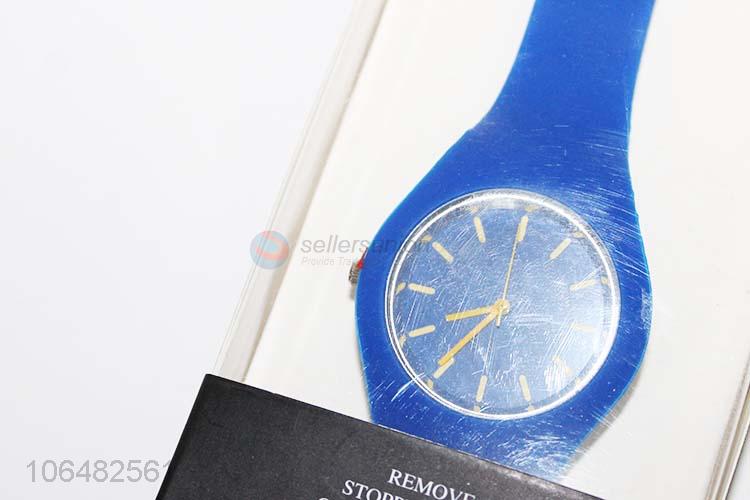 Promotional custom women men 40mm wristwatch with silicone strap