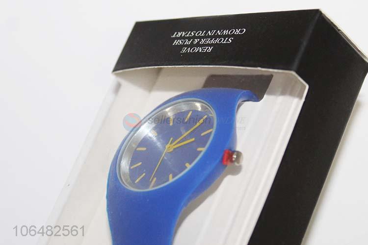 Promotional custom women men 40mm wristwatch with silicone strap