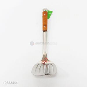 Competitive Price Stainless Steel Leakage Shovel Kitchen Item