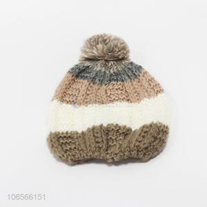 Wholesale ladies winter acrylic knitted beanie with pompom