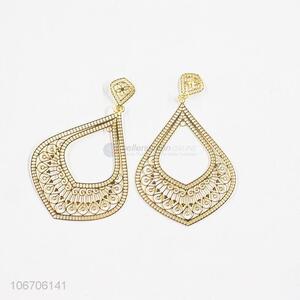 fashion accessories golden filigreed earrings for women