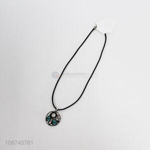 Wholesale fashion round alloy pendant colorful rihinestones necklace