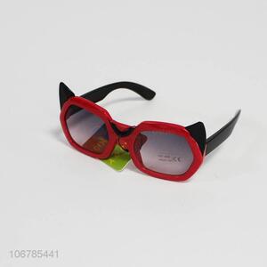 New design cute plastic sunglasses for kids