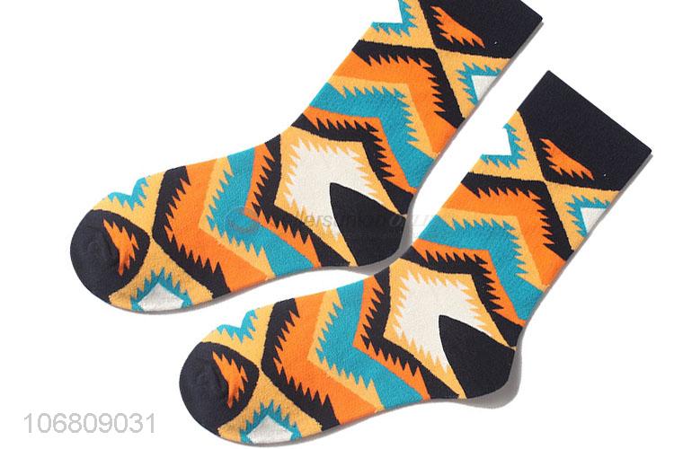 Wholesale custom men socks jacquard mid-calf length sock