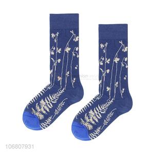 China supplier knitted jacquard plant pattern cotton socks for winter