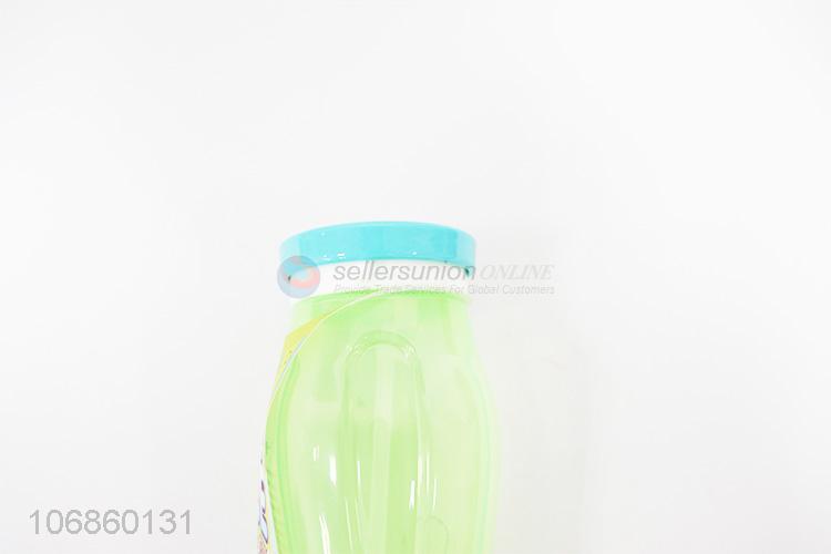 塑料水壶