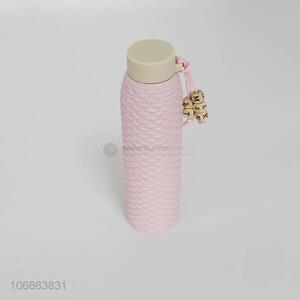Wholesale creative pink heat resistant glass water bottle