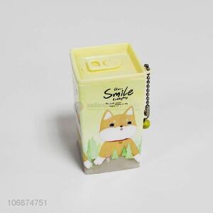 Factory price 30pcs mini wet tissues in square cartoon canister