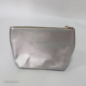 Wholesale durable silver pu makeup bag with zipper