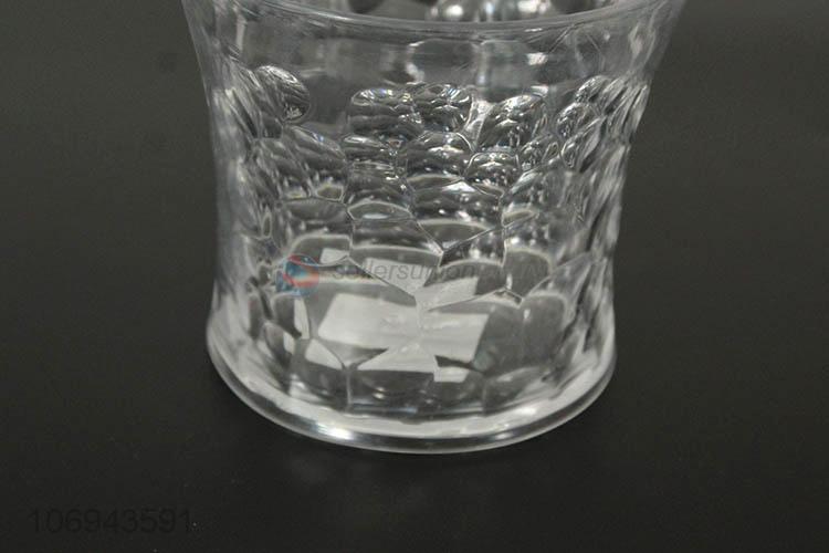 塑料杯