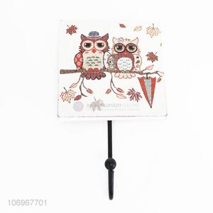 Good quality cartoon owls printed wooden hook for decoration